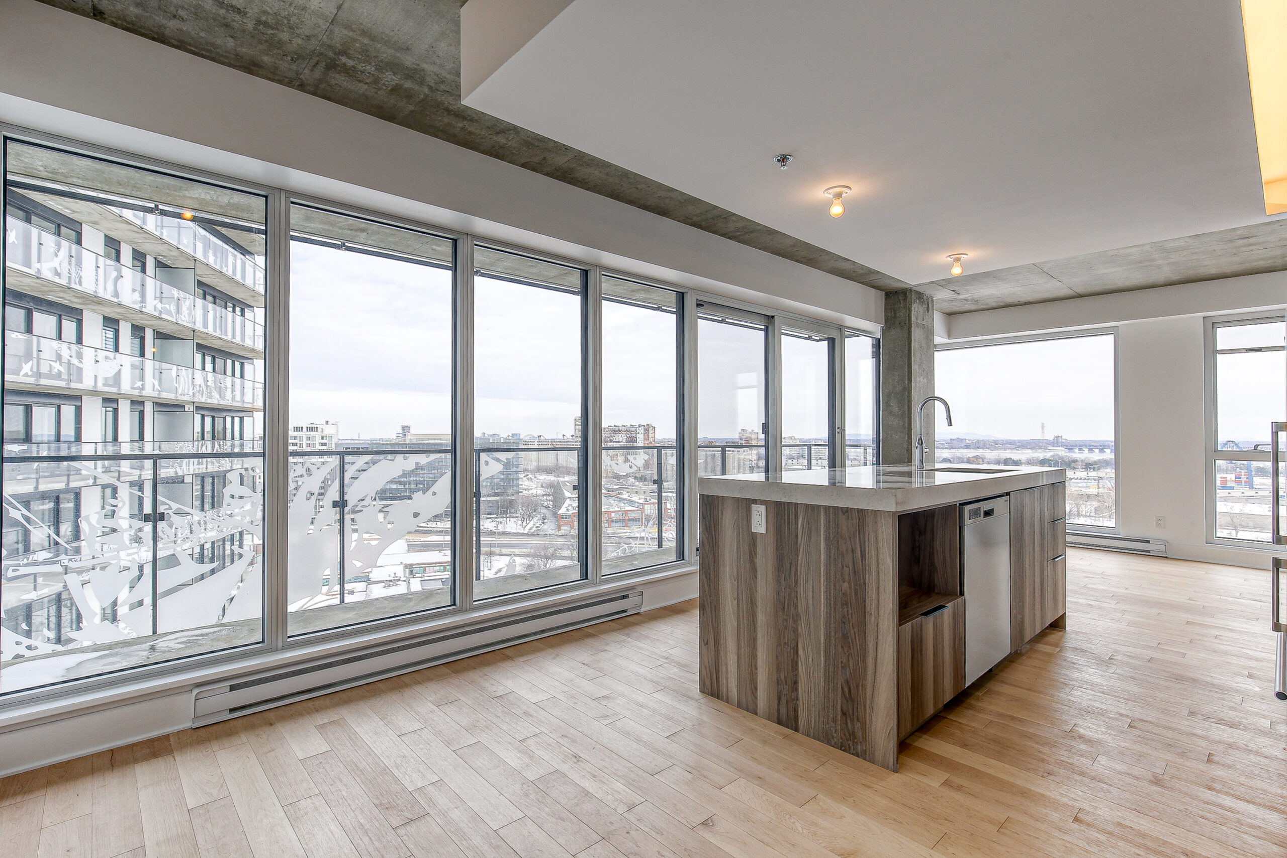 HDR-5978